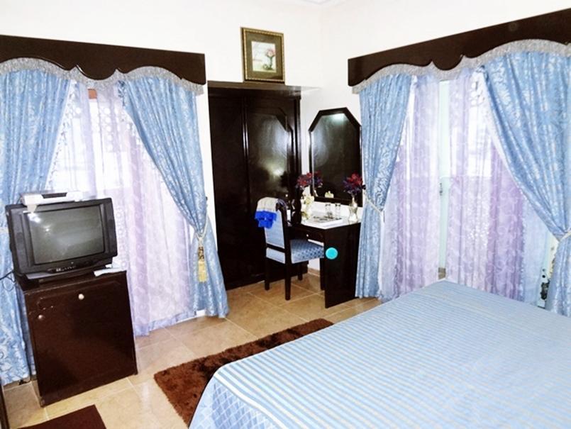 Marina Hotel Mutrah Extérieur photo