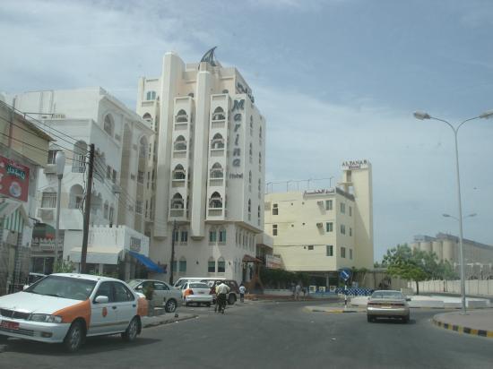 Marina Hotel Mutrah Extérieur photo